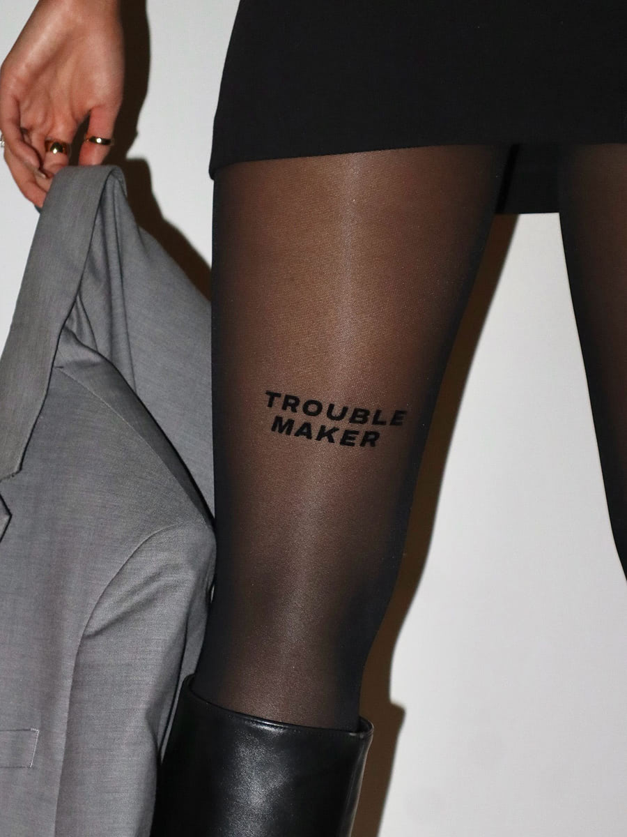 Чорні колготки з написом TROUBLE MAKER