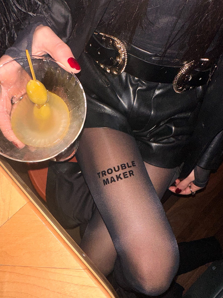 Чорні колготки з написом TROUBLE MAKER